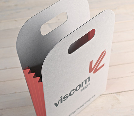 Cardboard gift bag for events