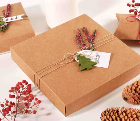 Flacher Geschenkkarton Mit Weihnachts... | SelfPackaging