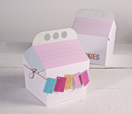 Caja de cartón con asa Caja de cartón con asa
