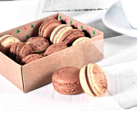 Square box for macarons