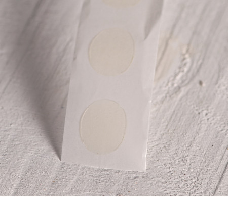Removable glue dots