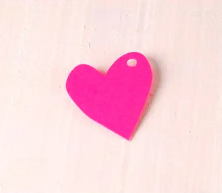 Small Irregular Cardboard Heart - SelfPackaging