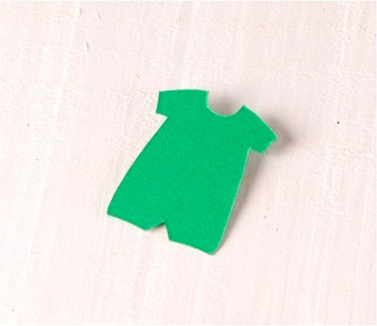 Trajecito de niño en carton Set de 10 ud Trajecito de niño en carton Set de 10 ud