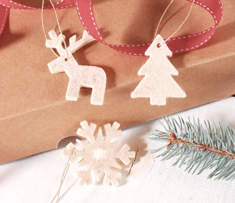 Set mit Weihnachtsschmuck aus Filz. Ein winterlicher Look! Set mit Weihnachtsschmuck aus Filz. Ein winterlicher Look!