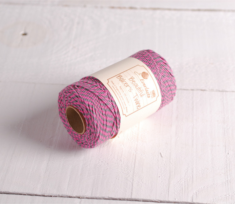Fil bicolore Baker’s Twine pour décorer vos cadeaux Fil bicolore Baker’s Twine pour décorer vos cadeaux