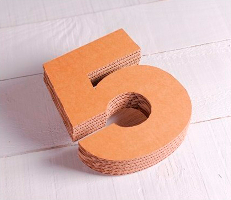 Números de cartón decorativos Números de cartón decorativos