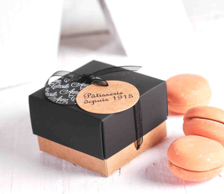 Caja para un Solo Macaron Decorada Caja para un Solo Macaron Decorada