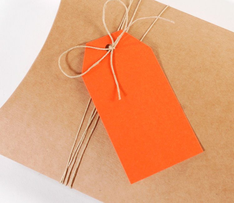 Etiquetas lisas para personalizar tus regalos Etiquetas lisas para personalizar tus regalos
