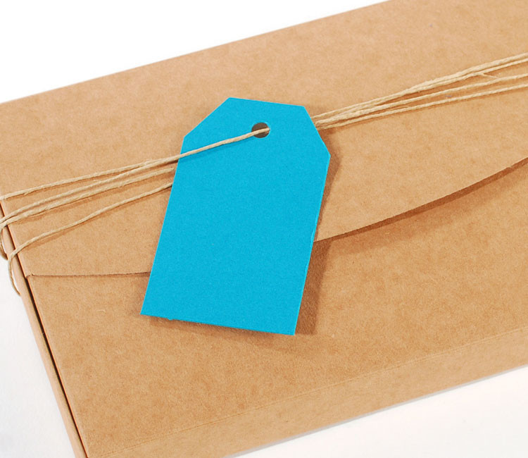Etiquetas de cartón pequeñas para regalos creativos Etiquetas de cartón pequeñas para regalos creativos