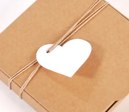 Corazón de Cartón Colgante para Decorar