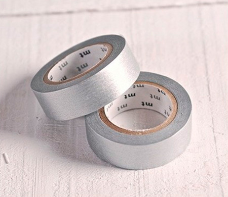 Washi tape plateado para decorar regalos