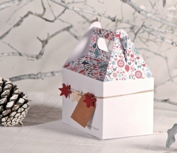 Gift boxes with handle