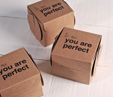 Cajas impresas con frase. You're Perfect