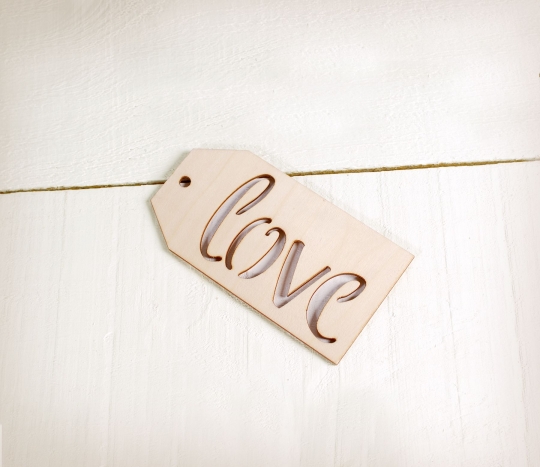 Etikett Love aus Holz
