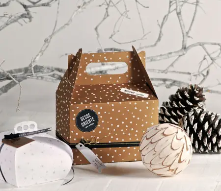 Gift box with Christmas design