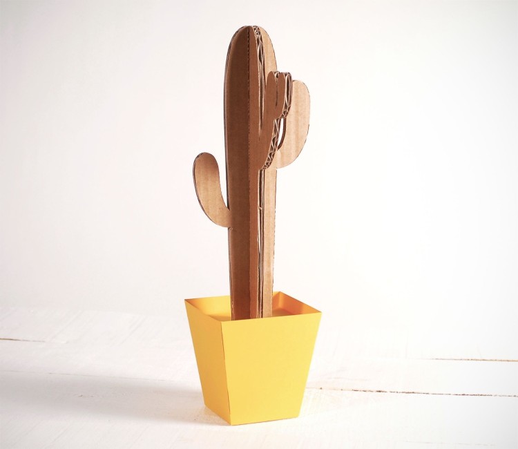 Cactus Alto de Cartón ¡En Varios Colores! Cactus Alto de Cartón ¡En Varios Colores!