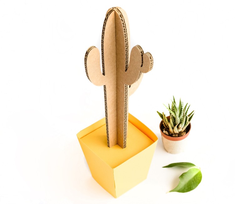 Cactus Alto de Cartón ¡En Varios Colores! Cactus Alto de Cartón ¡En Varios Colores!
