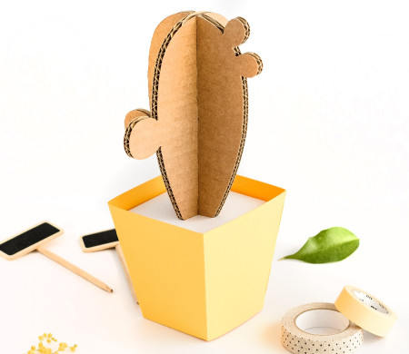 Papp-Kaktus mit bunten Töpfen!