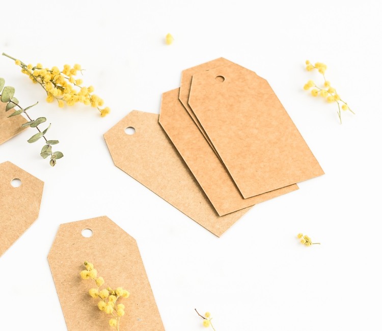 Schlichte Etiketten zum Gestalten Ihrer Geschenke Schlichte Etiketten zum Gestalten Ihrer Geschenke