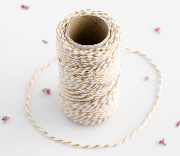 Cordino baker's twine bicolore in cotone per eleganti decorazioni Cordino baker's twine bicolore in cotone per eleganti decorazioni