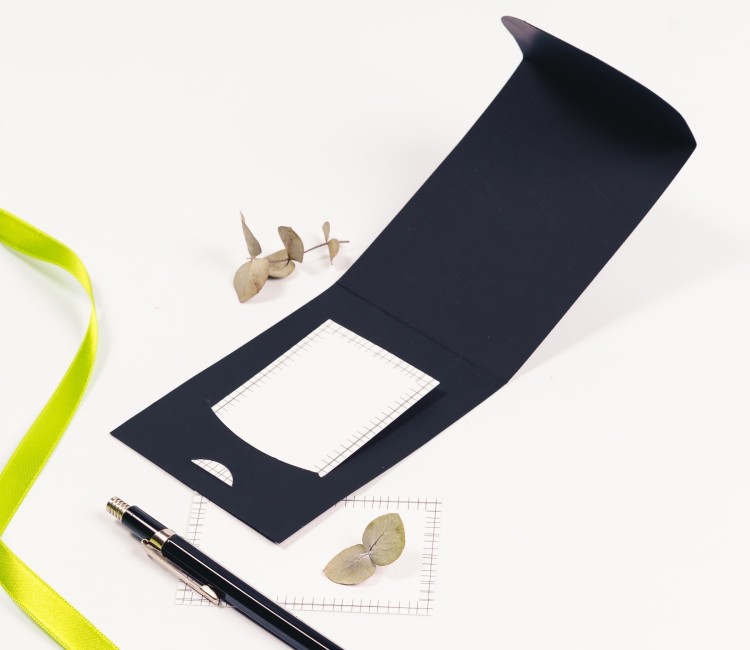 Kartonumschlag Fur Karten Und Gutsche... | SelfPackaging