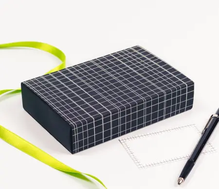 Box With A Sash For Cards With A Line... | SelfPackaging