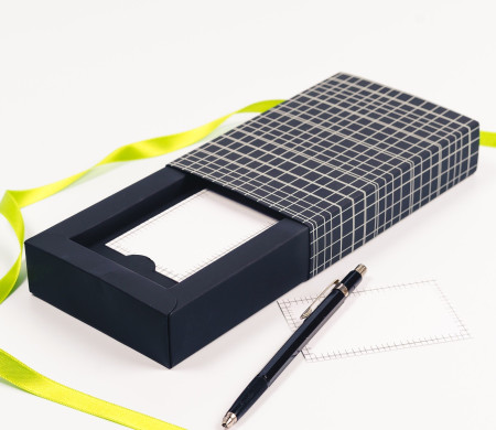 Schachtel Mit Ummantelung Fur Karten ... | SelfPackaging