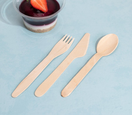 Set de couverts en bois