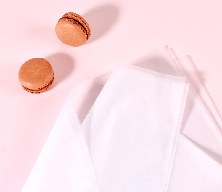  White waxed paper coated on both sides 