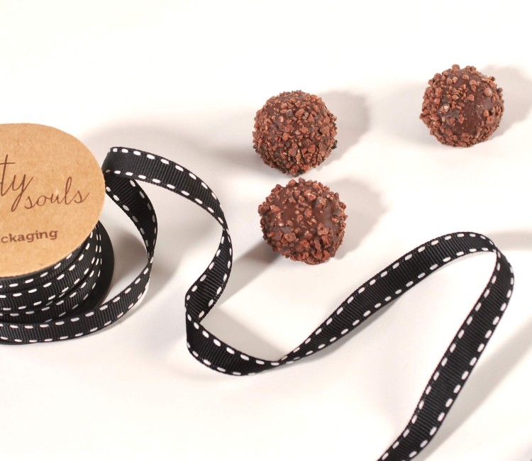 Ruban gros grain noir finition point sellier Ruban gros grain noir finition point sellier