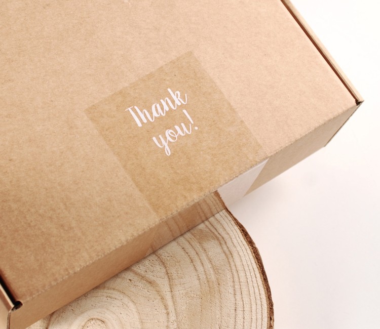 Etichetta trasparente “Thank you” per spedizioni Etichetta trasparente “Thank you” per spedizioni