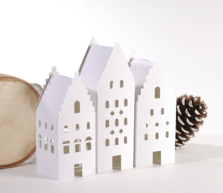 Pack Of Nordic Cottages | SelfPackaging