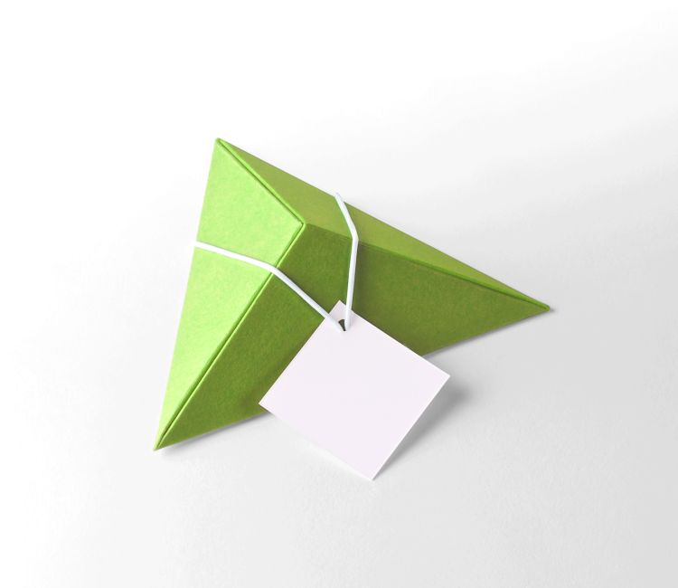 Caja Triangular de Cartón Caja Triangular de Cartón