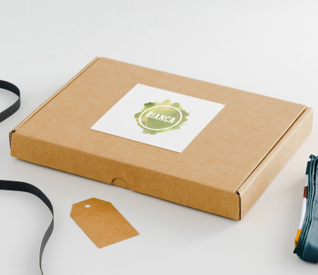 Caja plana para envío postal