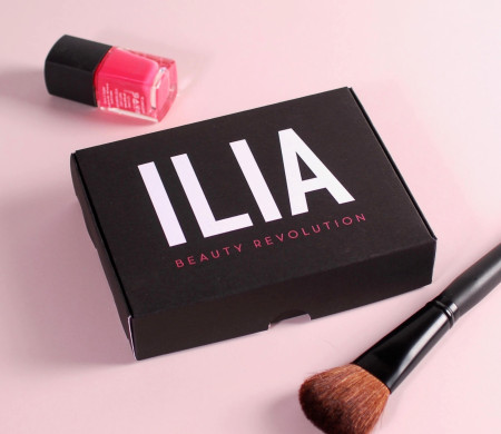 Caja travel kit de cartón