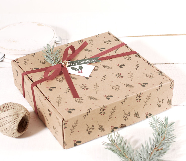 Cajas cuadradas para envíos de Navidad Cajas cuadradas para envíos de Navidad