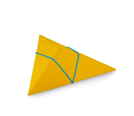 Caja Triangular de Cartón